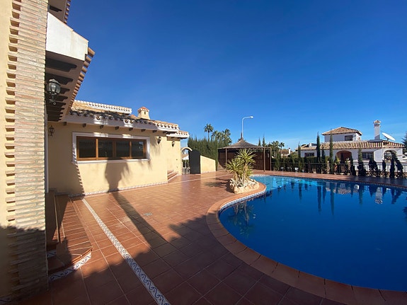 En megler med gode referanser - SPANIA1.no