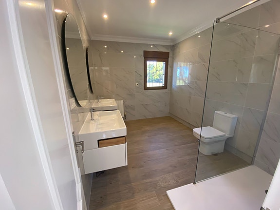 En megler med gode referanser - SPANIA1.no