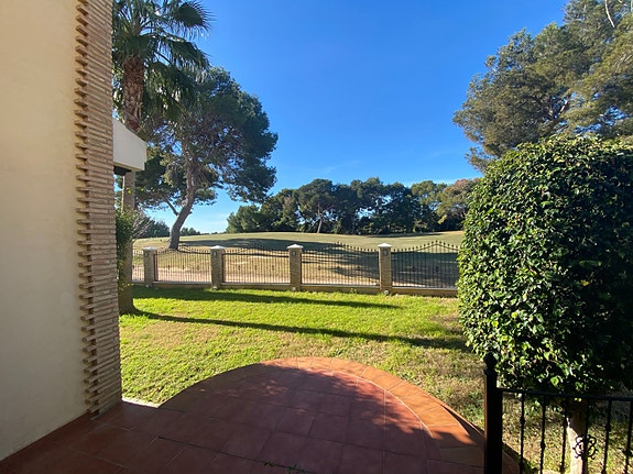 En megler med gode referanser - SPANIA1.no