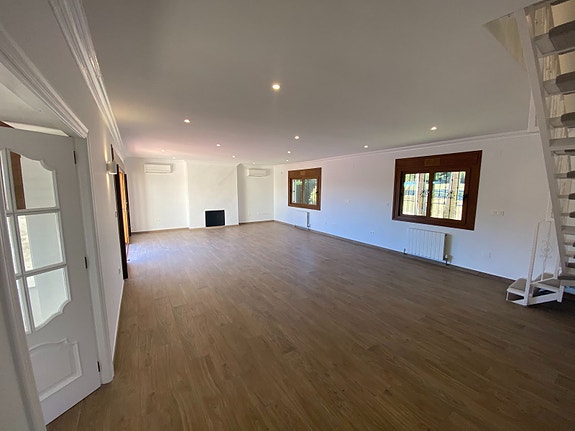 En megler med gode referanser - SPANIA1.no