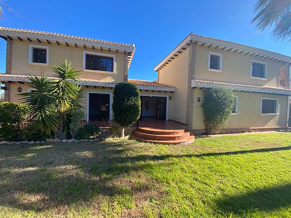 En megler med gode referanser - SPANIA1.no