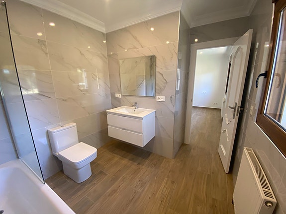 En megler med gode referanser - SPANIA1.no