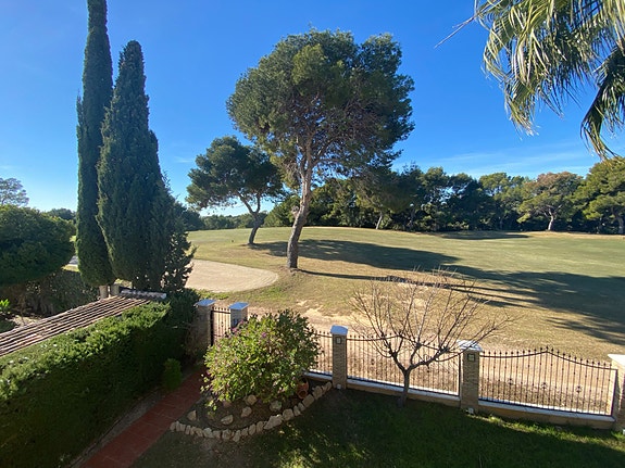 En megler med gode referanser - SPANIA1.no