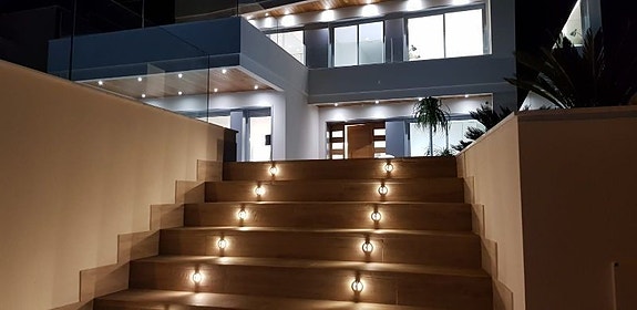 En megler med gode referanser - SPANIA1.no