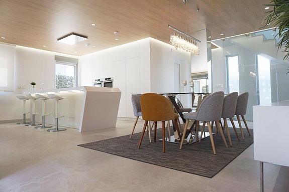 En megler med gode referanser - SPANIA1.no