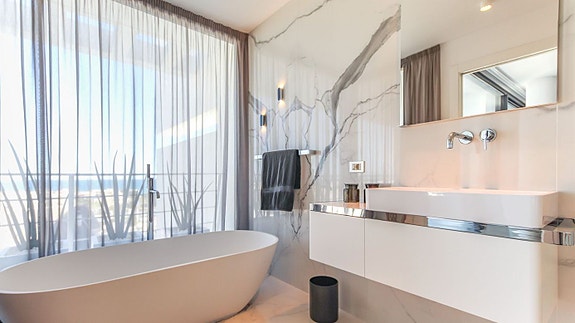 En megler med gode referanser - SPANIA1.no