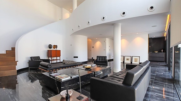 En megler med gode referanser - SPANIA1.no