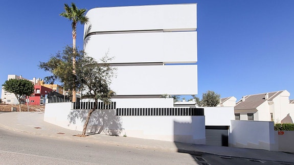 En megler med gode referanser - SPANIA1.no