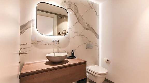 En megler med gode referanser - SPANIA1.no