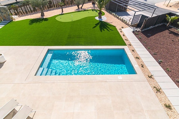 En megler med gode referanser - SPANIA1.no