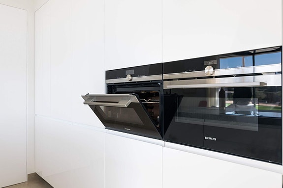 En megler med gode referanser - SPANIA1.no