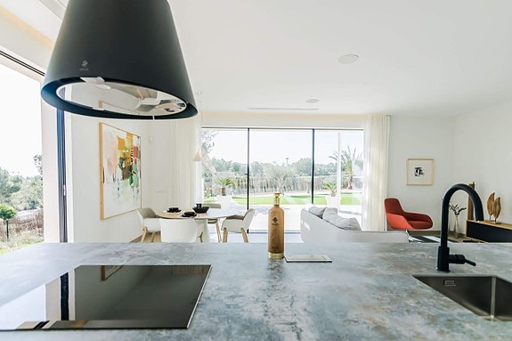 En megler med gode referanser - SPANIA1.no