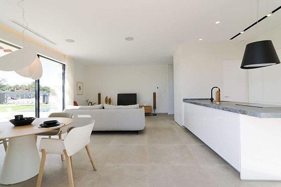 En megler med gode referanser - SPANIA1.no