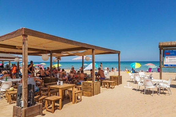 En megler med gode referanser -  SPANIA1.no