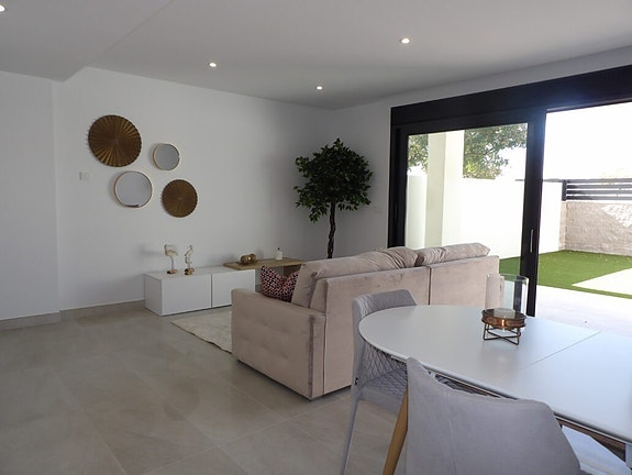 En megler med gode referanser -  SPANIA1.no