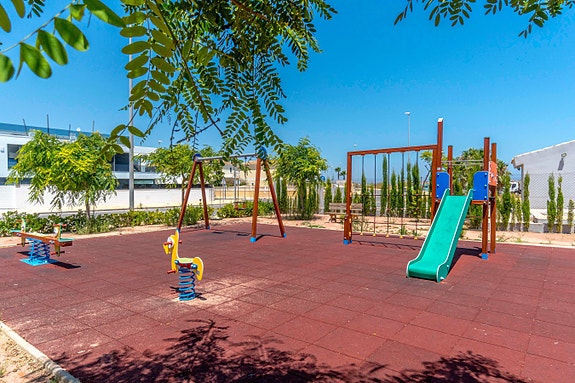 En megler med gode referanser -  SPANIA1.no