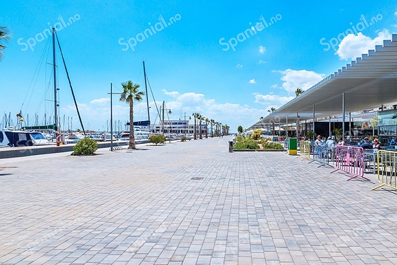 En megler med gode referanser -  SPANIA1.no