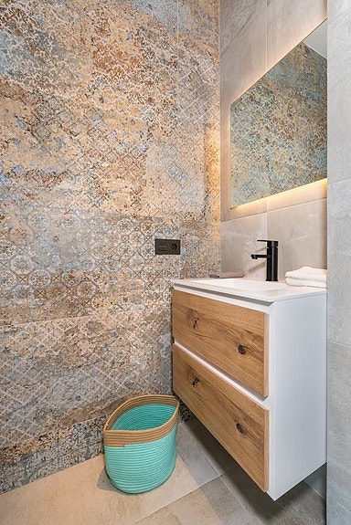 En megler med gode referanser -  SPANIA1.no