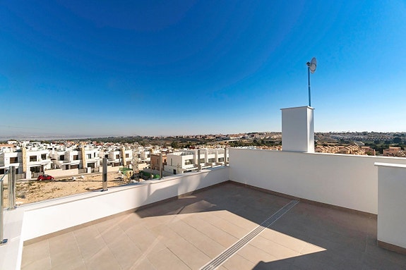 En megler med gode referanser - SPANIA1.no