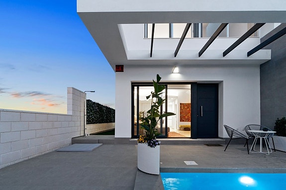 En megler med gode referanser - SPANIA1.no