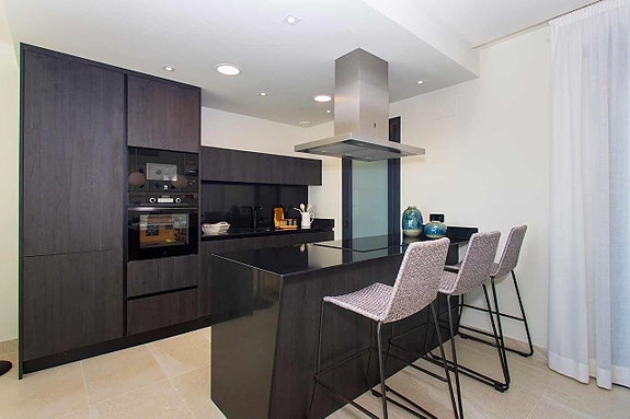 En megler med gode referanser - SPANIA1.no