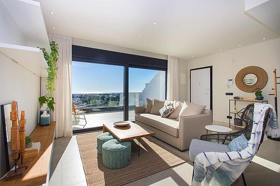 En megler med gode referanser - SPANIA1.no