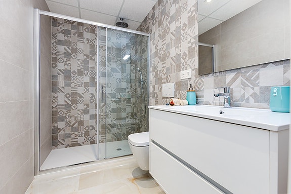 En megler med gode referanser - SPANIA1.no