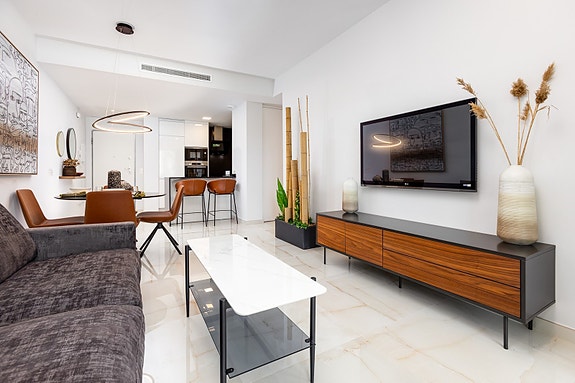 En megler med gode referanser - SPANIA1.no