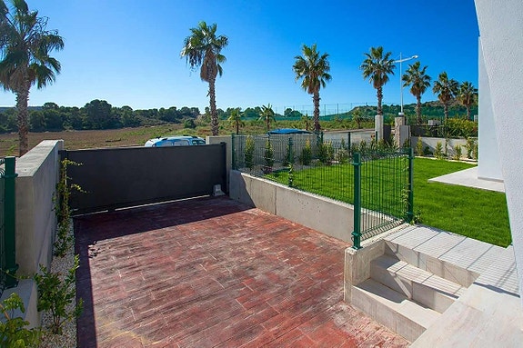 En megler med gode referanser - SPANIA1.no