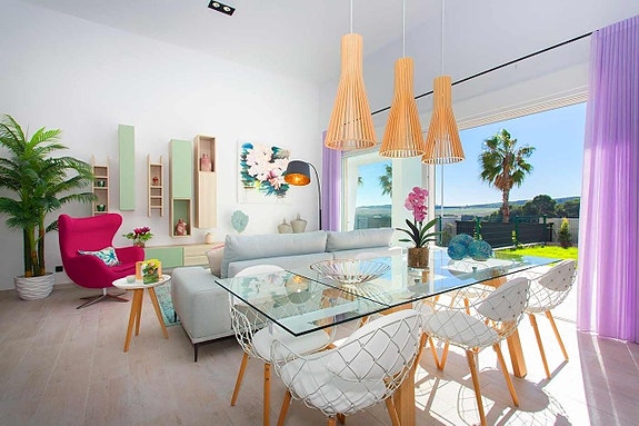 En megler med gode referanser - SPANIA1.no