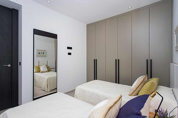 En megler med gode referanser - SPANIA1.no