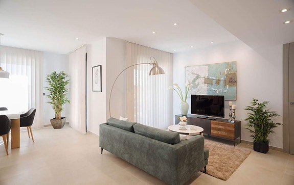 En megler med gode referanser - SPANIA1.no