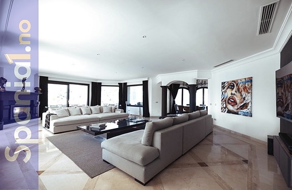 En megler med gode referanser - SPANIA1.no