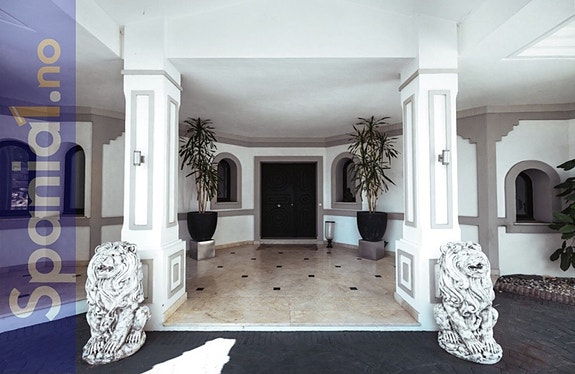 En megler med gode referanser - SPANIA1.no