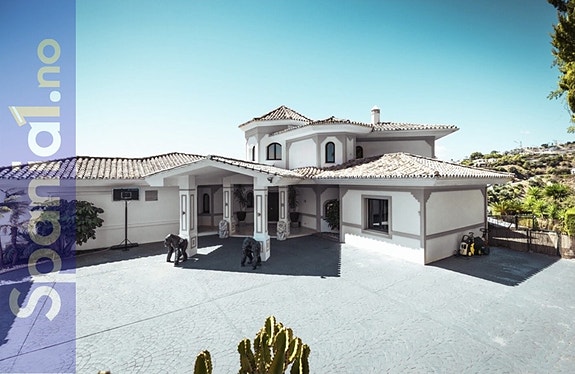 En megler med gode referanser - SPANIA1.no