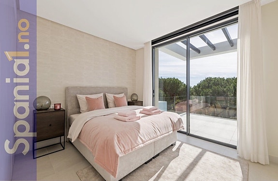 En megler med gode referanser - SPANIA1.no