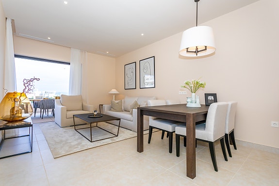 En megler med gode referanser - SPANIA1.no