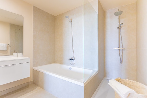 En megler med gode referanser - SPANIA1.no