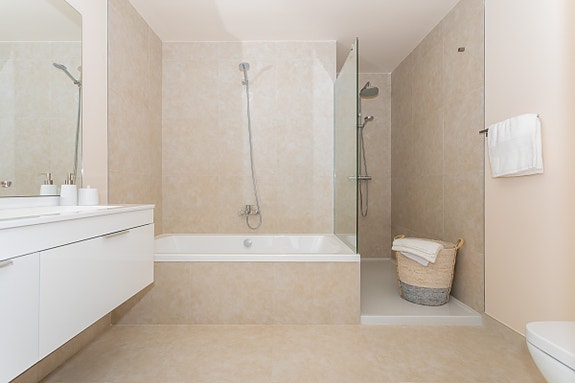 En megler med gode referanser - SPANIA1.no