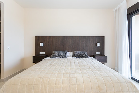 En megler med gode referanser - SPANIA1.no