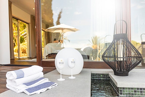 En megler med gode referanser - SPANIA1.no