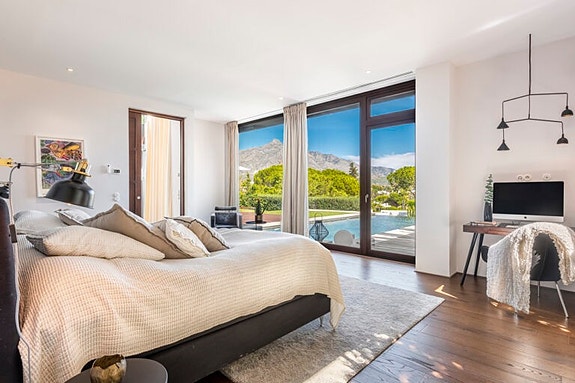 En megler med gode referanser - SPANIA1.no