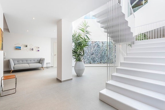 En megler med gode referanser - SPANIA1.no