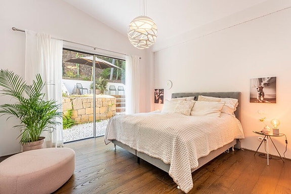 En megler med gode referanser - SPANIA1.no