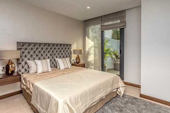 En megler med gode referanser - SPANIA1.no