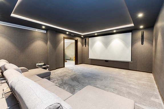 En megler med gode referanser - SPANIA1.no