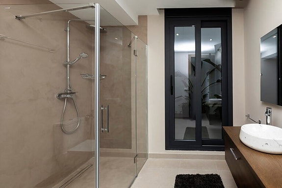 En megler med gode referanser - SPANIA1.no