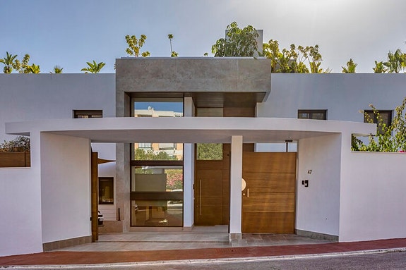 En megler med gode referanser - SPANIA1.no