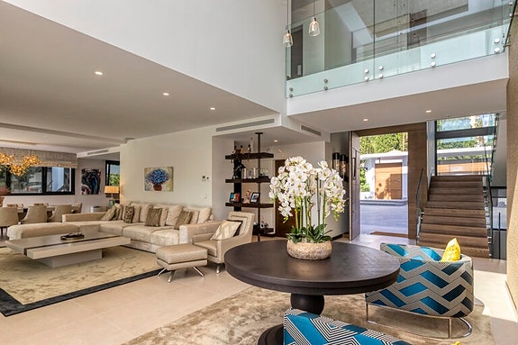 En megler med gode referanser - SPANIA1.no