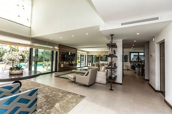 En megler med gode referanser - SPANIA1.no